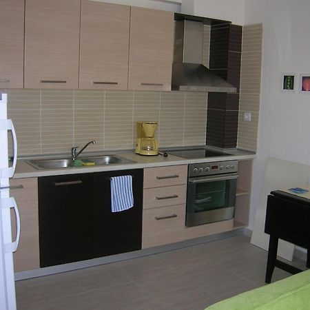 Apartments Eleni 4 Seasons Ханиоти Экстерьер фото