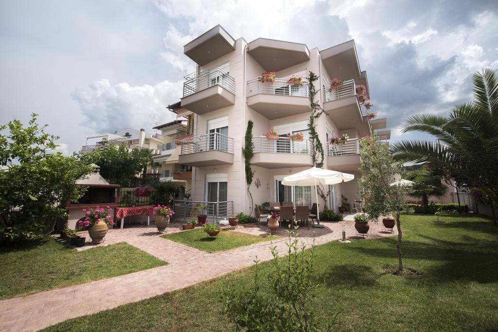 Apartments Eleni 4 Seasons Ханиоти Экстерьер фото
