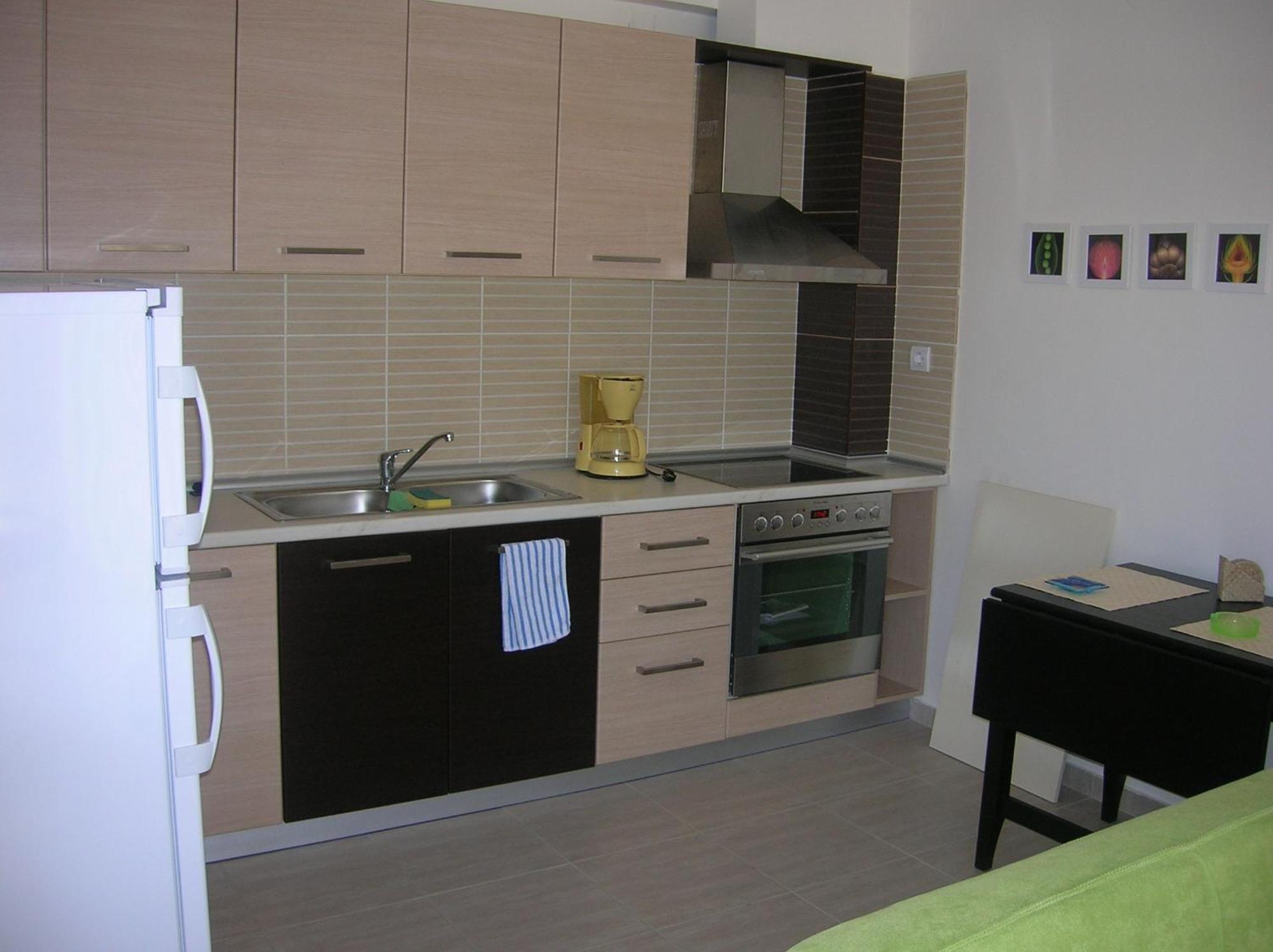 Apartments Eleni 4 Seasons Ханиоти Экстерьер фото