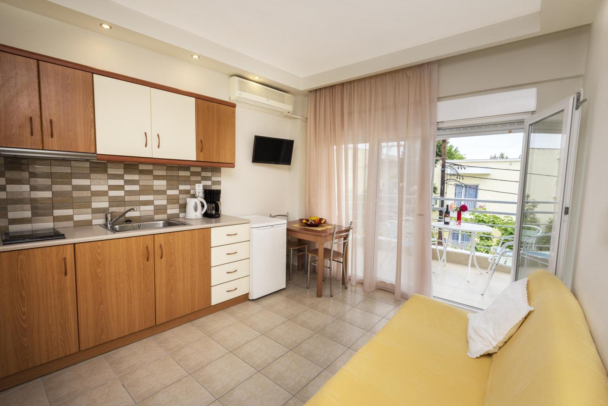 Apartments Eleni 4 Seasons Ханиоти Номер фото