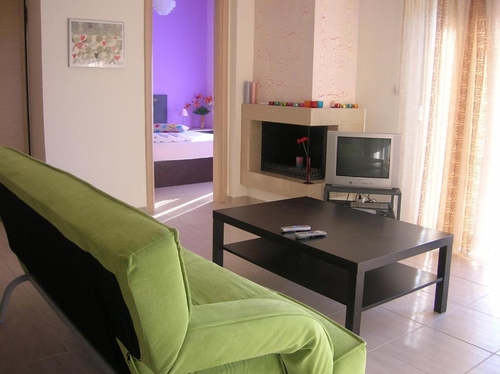 Apartments Eleni 4 Seasons Ханиоти Экстерьер фото
