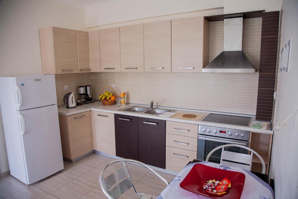 Apartments Eleni 4 Seasons Ханиоти Номер фото
